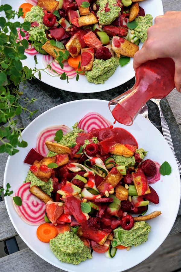 Sallad med bärvinägrett - Salad with berry vinaigrette